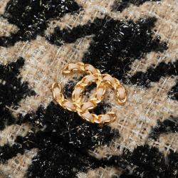 Pre Owned Chanel Beige Black Houndstooth Tweed 19 Wallet On Chain