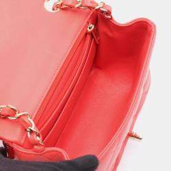 Pre Owned Chanel Mini Matelasse Shoulder Bag Leather Red