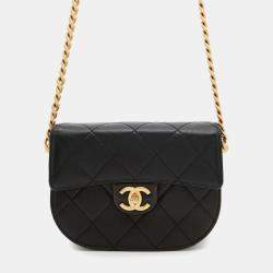 Pre Owned Chanel Chain Shoulder Bag With Coco Mark And Matelasse Lambskin Black