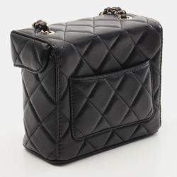 Pre Owned Chanel Matelasse Small Box Shoulder Bag In Lambskin Leather Black