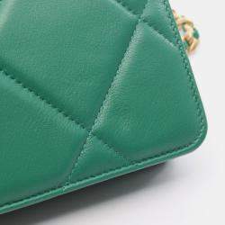 Pre Owned Chanel 19 Disneuf Matelasse Shoulder Bag In Lambskin Green