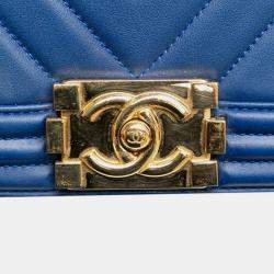 Pre Owned Chanel Boy 20 V Stitch Chain Shoulder Bag Blue Lambskin