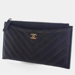 Pre Owned Chanel Lambskin Chevron Quilted Zip Pouch