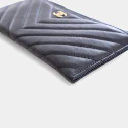 Pre Owned Chanel Lambskin Chevron Quilted Zip Pouch