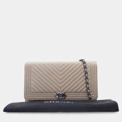 Pre Owned Chanel Lambskin Boy Wallet On Chain (WOC)