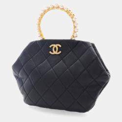 Pre Owned Chanel Black Lambskin Pearl Crown Clutch