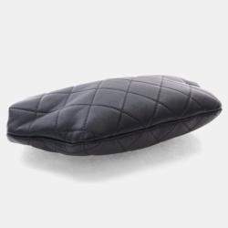 Pre Owned Chanel Black Lambskin Pearl Crown Clutch