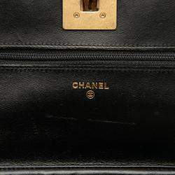 Pre Owned Chanel Black Lambskin Pyramid Wallet On Chain