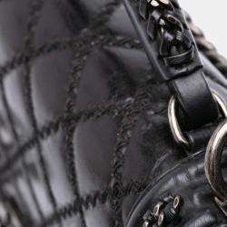 Pre Owned Chanel Black Medium Quilted Calfskin Whipstitch Chain Around Boy Top Handle Flap