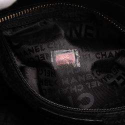 Pre Owned Chanel Black Chocolate Bar Lambskin Shoulder Bag