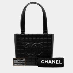Pre Owned Chanel Black Chocolate Bar Lambskin Shoulder Bag