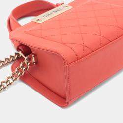Pre Owned Chanel Red Mini Calfskin Label Click Shopping Tote