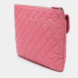 Pre Owned Chanel Pink Medium CC Quilted Caviar Flap Cosmetic Case
