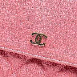 Pre Owned Chanel Pink Medium CC Quilted Caviar Flap Cosmetic Case