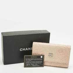 Pre Owned Chanel Pink Camellia Embossed Leather Continental Wallet