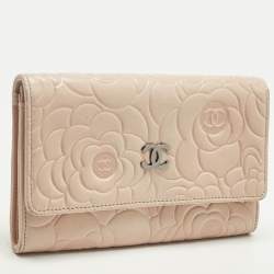 Pre Owned Chanel Pink Camellia Embossed Leather Continental Wallet