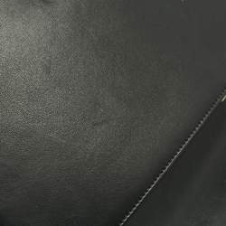 Pre Owned Chanel Black Quilted Leather New Medium Boy Flap Bag