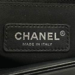 Pre Owned Chanel Black Quilted Leather New Medium Boy Flap Bag