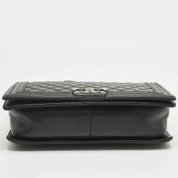 Pre Owned Chanel Black Quilted Leather New Medium Boy Flap Bag
