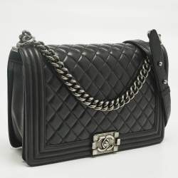 Pre Owned Chanel Black Quilted Leather New Medium Boy Flap Bag