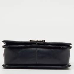 Pre Owned Chanel Black Chevron Leather Medium Boy Flap Bag