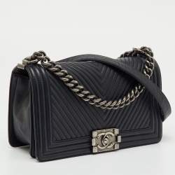 Pre Owned Chanel Black Chevron Leather Medium Boy Flap Bag