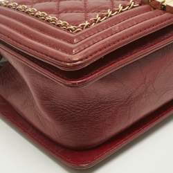 Pre Owned Chanel Red Quilted Leather Medium Chain Around Boy Flap Bag