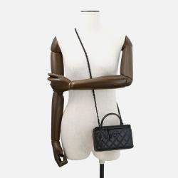 Pre Owned Chanel Matelasse 2Way Vanity Case Black Lambskin
