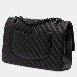 Pre Owned Chanel Black Medium Classic Chevron Lambskin Double Flap