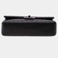Pre Owned Chanel Black Medium Classic Chevron Lambskin Double Flap