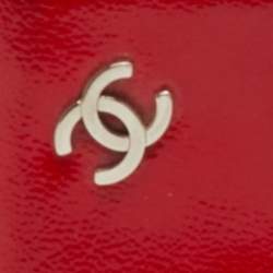 Pre Owned Chanel Red Patent Leather Interlocking CC Logo Card Case