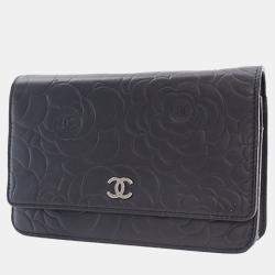 Pre Owned Chanel Black CC Embossed Lambskin Camellia Wallet On Chain