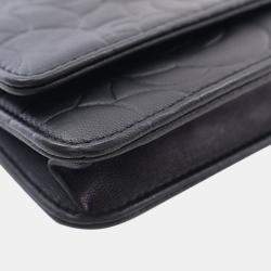 Pre Owned Chanel Black CC Embossed Lambskin Camellia Wallet On Chain