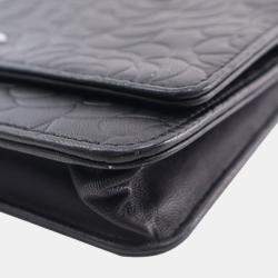 Pre Owned Chanel Black CC Embossed Lambskin Camellia Wallet On Chain