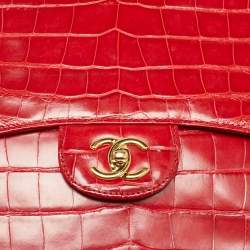 Pre Owned Chanel Red Crocodile Jumbo Classic Double Flap Bag