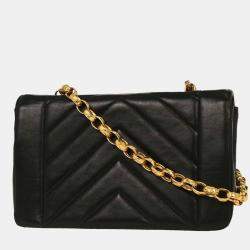 Pre Owned Chanel Black Lambskin Chevron Shoulder Bag