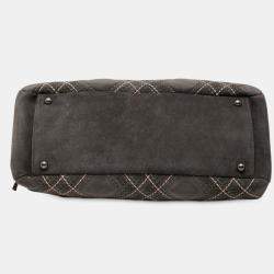 Pre Owned Chanel Grey Paris Edinburgh Wild Stitch Suede Saltire Shoulder Bag