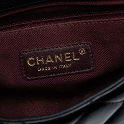 Pre Owned Chanel Navy Blue Paris-Salzburg Small Patent and Goatskin CC Eyelet Flap