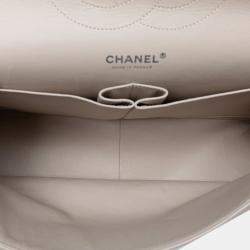 Pre Owned Chanel White Jumbo Classic Lambskin Double Flap