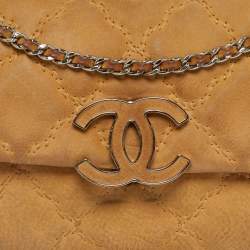 Pre Owned Chanel Cream Double Stitched Quilted Nubuck Leather Hampton Bag