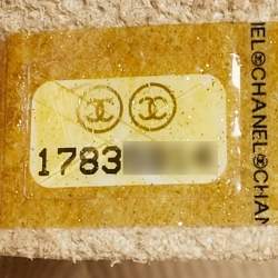 Pre Owned Chanel Cream Double Stitched Quilted Nubuck Leather Hampton Bag