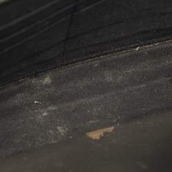 Pre Owned Chanel Grey Caviar Leather CC Wallet On Chain