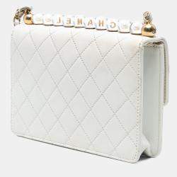Pre Owned Chanel White Medium Lambskin Chic Pearls Flap