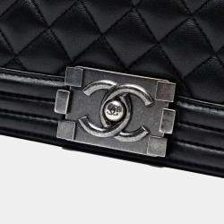 Pre Owned Chanel Black Old Medium Quilted Lambskin Boy Flap