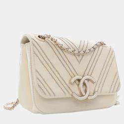 Pre Owned Chanel White Small CC Chevron Sheepskin Subtle Flap
