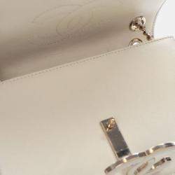 Pre Owned Chanel White Small CC Chevron Sheepskin Subtle Flap
