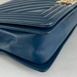 Pre Owned Chanel blue chevron quilted le boy new medium bag