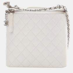 Pre Owned Chanel White Large Quilted Lambskin Top Handle Jewelry Box With Chain