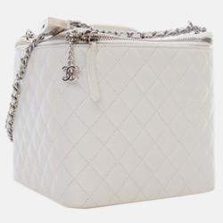Pre Owned Chanel White Large Quilted Lambskin Top Handle Jewelry Box With Chain