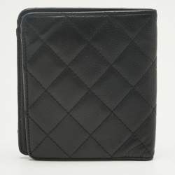 Pre Owned Chanel Black Quilted Leather CC Bifold Wallet